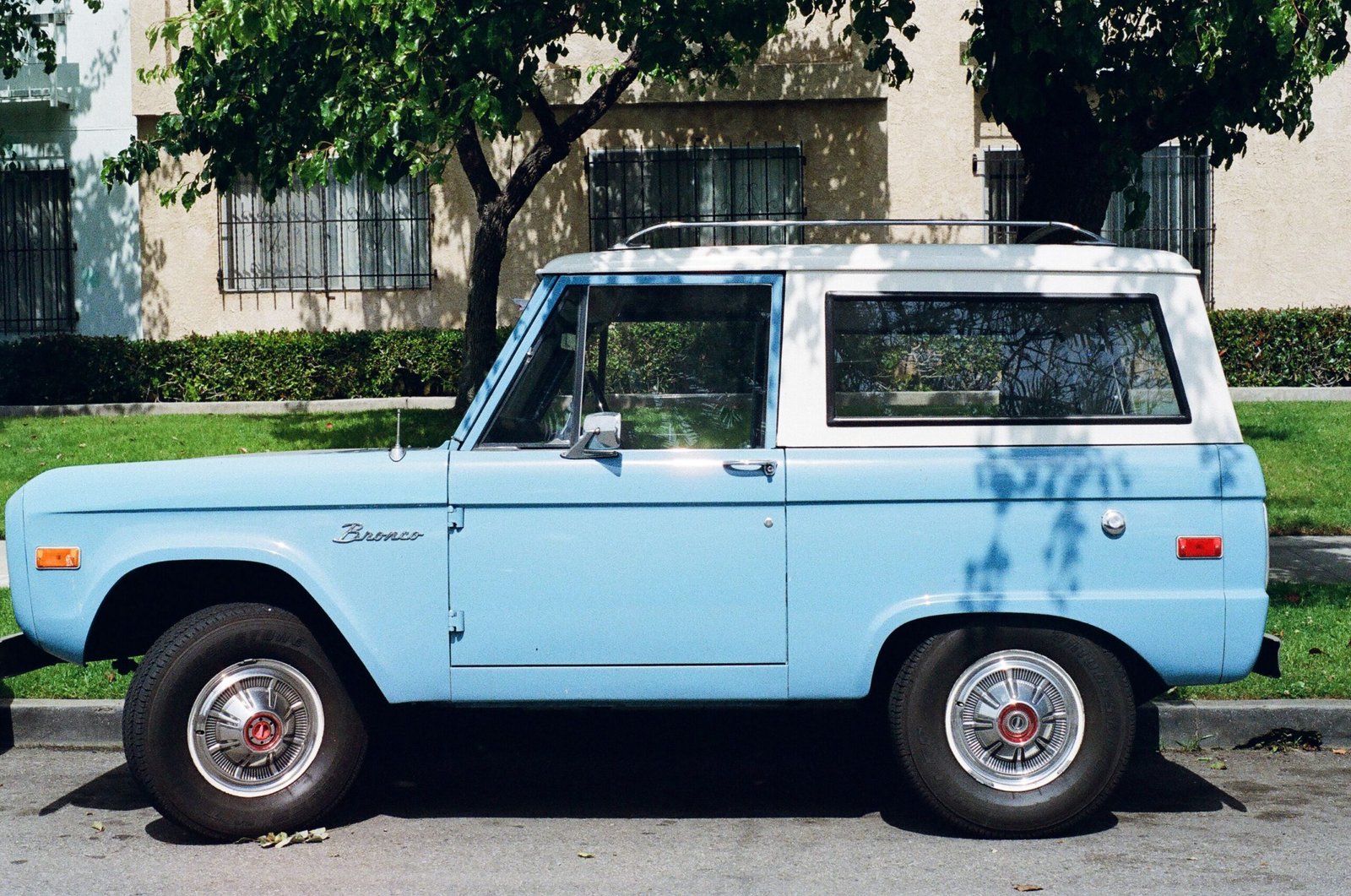 Bronco With Graphics Package